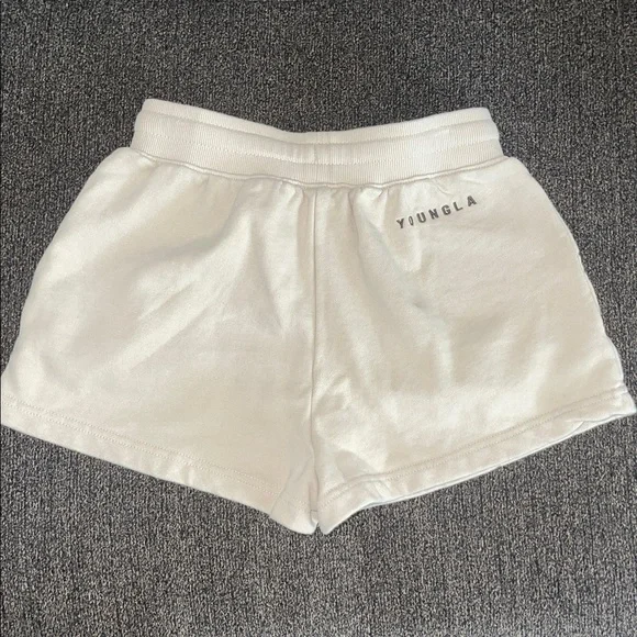 YoungLA a Woman’s Cream Ribbed waistband Drawstring and pockets Shorts Sz Small - Picture 2 of 10